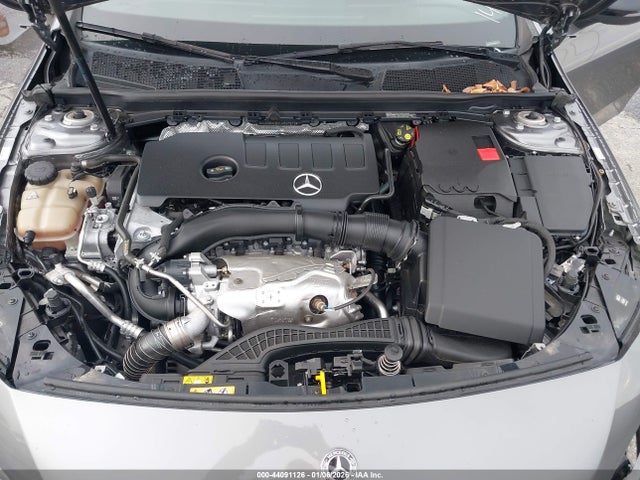 W1K3G4EB3LW047573 Mercedes-Benz A 220