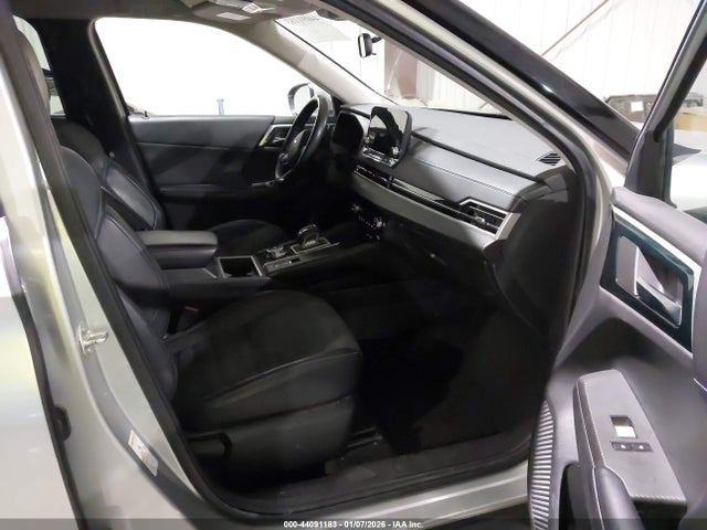 2022 MITSUBISHI OUTLANDER JA4J4UA84NZ046562 Photo 4