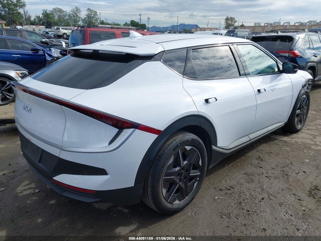 5XYC34JA7SG012422 KIA Ev6 Light Long Range