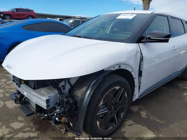 5XYC34JA7SG012422 KIA Ev6 Light Long Range