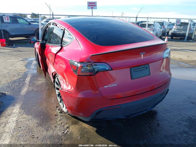 2023 TESLA MODEL Y 7SAYGDEF0PF791888 Photo 2
