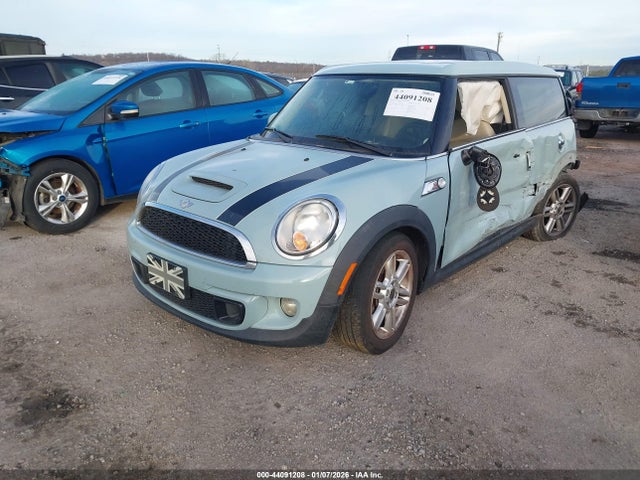 2011 MINI COOPER S CLUBMAN WMWZG3C5XBTY37221 Photo 1