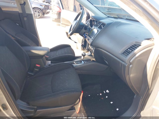 2020 MITSUBISHI OUTLANDER SPORT JA4AP3AU0LU029301 Photo 4