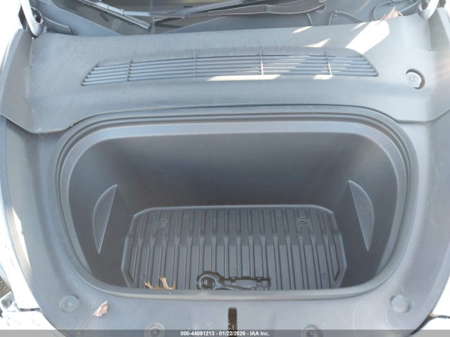 2024 TESLA MODEL Y 7SAYGDEEXRA258132 Photo 9