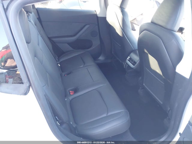 2024 TESLA MODEL Y 7SAYGDEEXRA258132 Photo 7