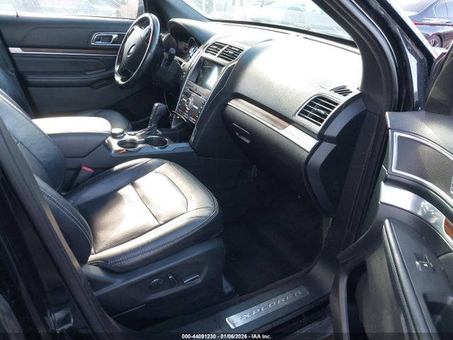 1FM5K8F88HGC35739 Ford Explorer Limited