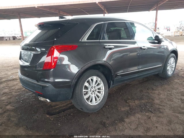 2017 CADILLAC XT5 1GYKNARS5HZ243163 Photo 3