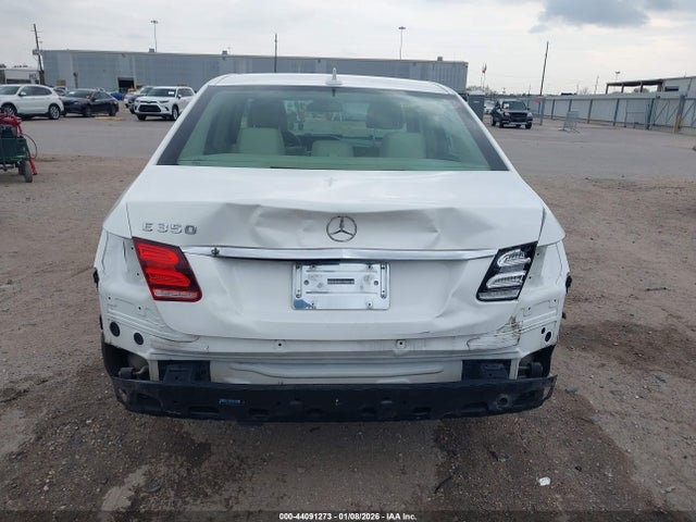 Mercedes-Benz E 350 2014 WDDHF5KB1EA832113 Image 17