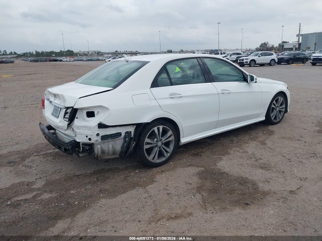 Mercedes-Benz E 350 2014 WDDHF5KB1EA832113 Image 4