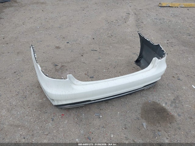 Mercedes-Benz E 350 2014 WDDHF5KB1EA832113 Image 6
