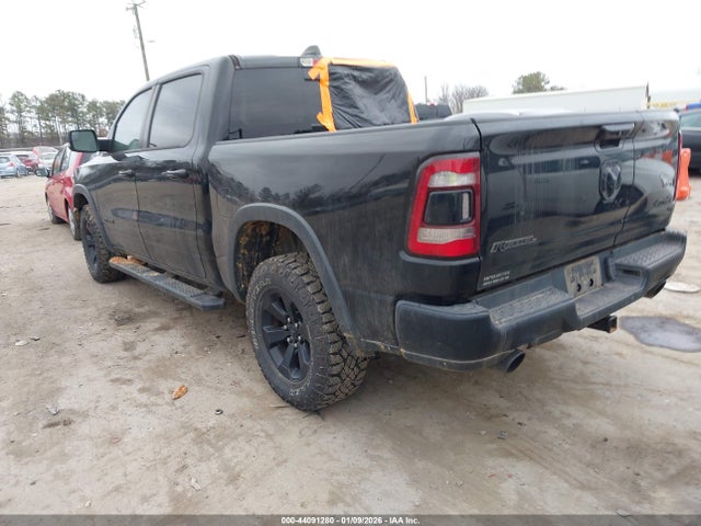 2020 RAM 1500 1C6SRFLT8LN101938 Photo 2