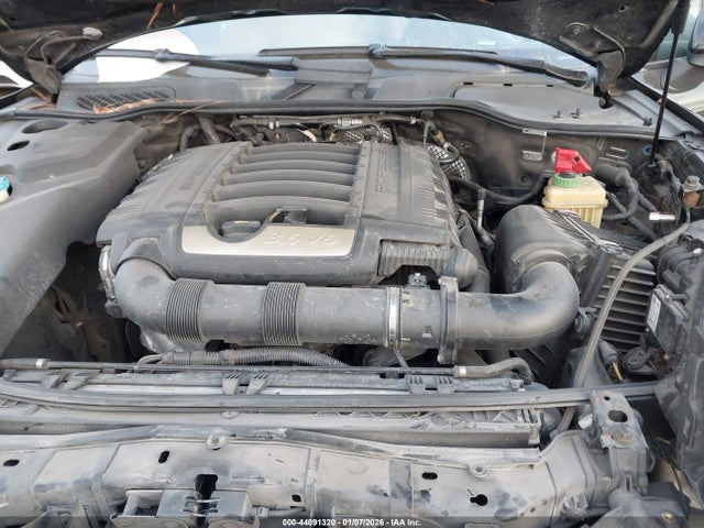 2018 PORSCHE CAYENNE WP1AA2A21JKA05273 Photo 9