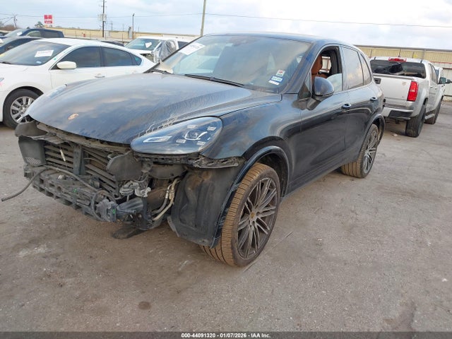 2018 PORSCHE CAYENNE WP1AA2A21JKA05273 Photo 1