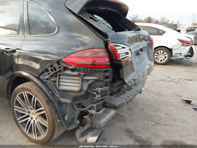 2018 PORSCHE CAYENNE WP1AA2A21JKA05273 Photo 5