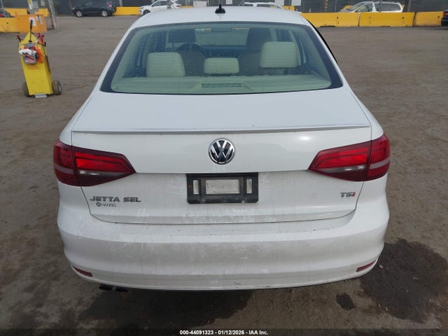 3VWL17AJ9GM222230 Volkswagen Jetta 1.8t Sel