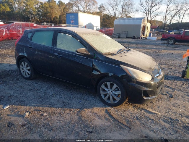 2013 HYUNDAI ACCENT KMHCU5AE0DU109027