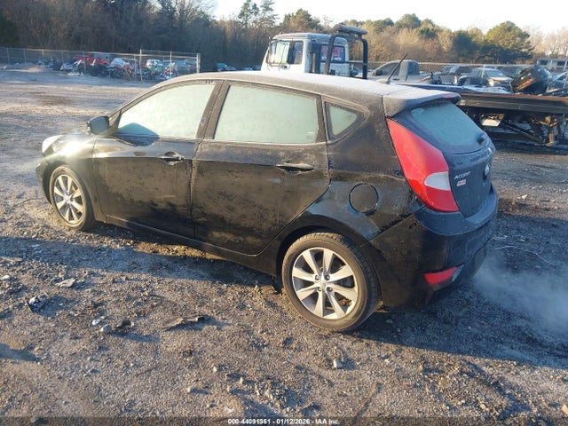 2013 HYUNDAI ACCENT KMHCU5AE0DU109027 Photo 2