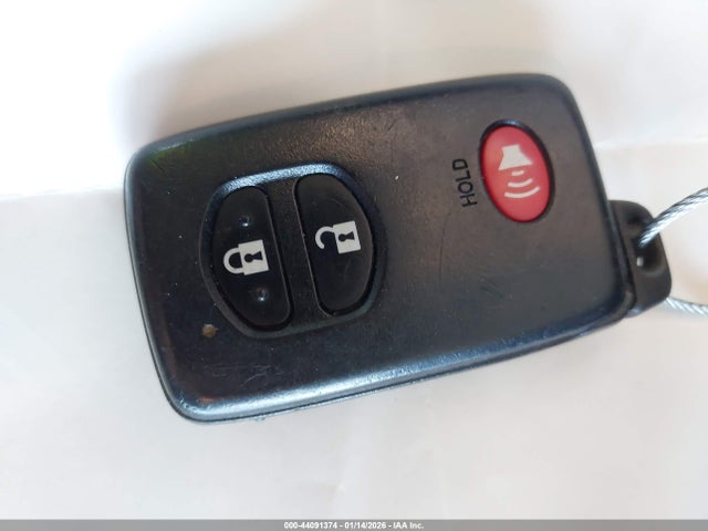 Toyota Prius Three 2014 JTDKN3DU4E0365510 Image 11