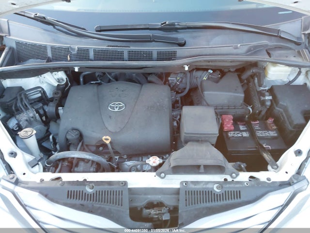 2017 TOYOTA SIENNA 5TDDZ3DC3HS166762 Photo 9
