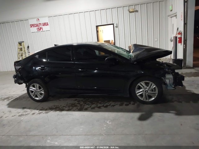 5NPD84LF4LH571855 Hyundai ELANTRA SEL