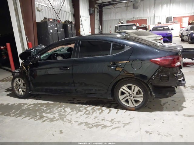 5NPD84LF4LH571855 Hyundai ELANTRA SEL
