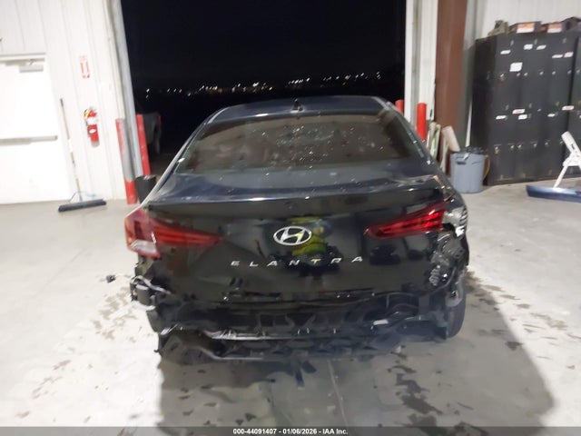 5NPD84LF4LH571855 Hyundai ELANTRA SEL