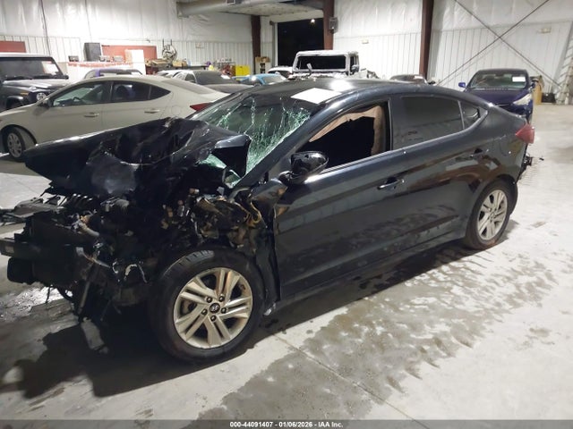 5NPD84LF4LH571855 Hyundai ELANTRA SEL