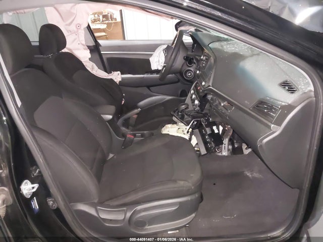 5NPD84LF4LH571855 Hyundai ELANTRA SEL