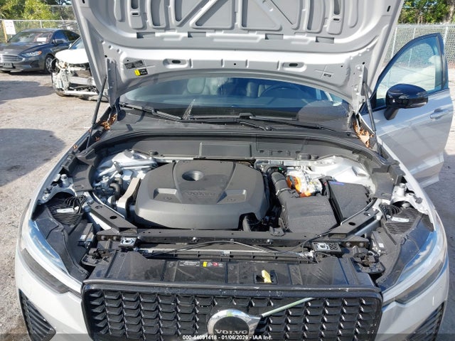 2024 VOLVO XC60 RECHARGE PLUG-IN HYBRID YV4H60DL6R1908690 Photo 9