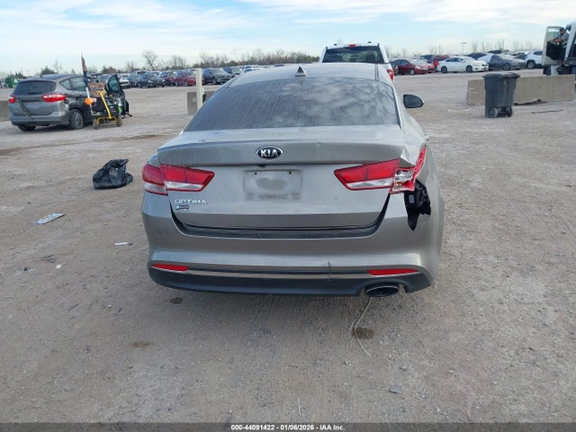 2017 Kia Optima Lx მანქანა იყიდება აუქციონზე, vin: 5XXGT4L32HG160765, აუქციონის ნომერი: 44091422