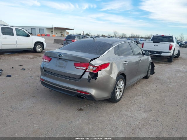 2017 Kia Optima Lx მანქანა იყიდება აუქციონზე, vin: 5XXGT4L32HG160765, აუქციონის ნომერი: 44091422
