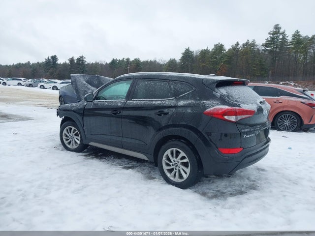 KM8J3CA46HU539270 Hyundai TUCSON SE