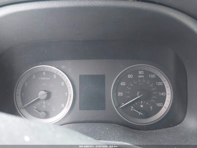 KM8J3CA46HU539270 Hyundai TUCSON SE
