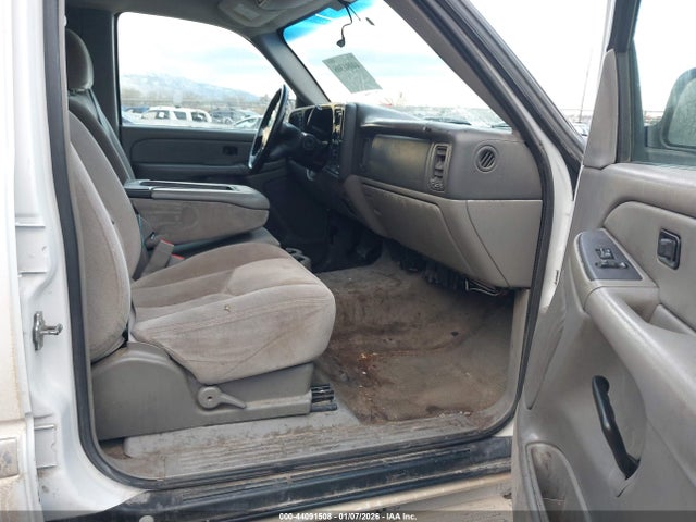 44091508 :رقم المزاد ، 1GKEK13T35J198140 vin ، 2005 Gmc Yukon Sle مزاد بيع