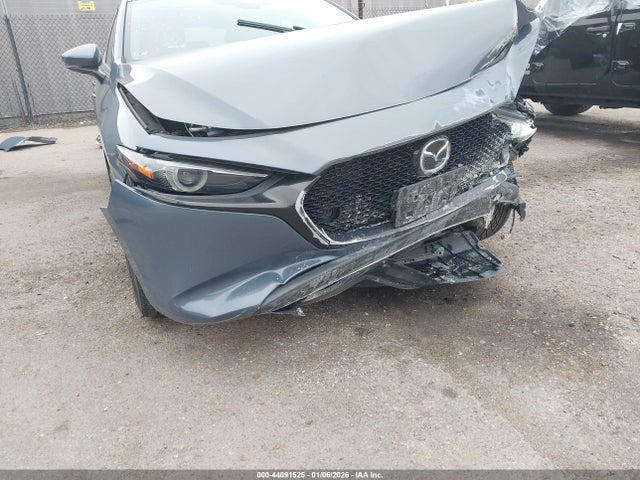 JM1BPBNM3L1155202 Mazda Mazda3 Premium Package