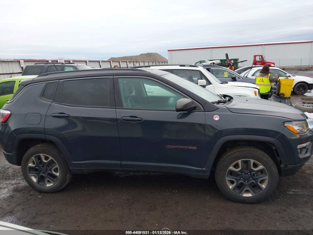 3C4NJDDB4JT366781 Jeep Compass Trailhawk 4x4