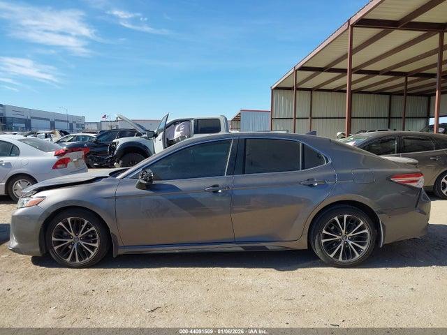 2020 Toyota Camry Se მანქანა იყიდება აუქციონზე, vin: 4T1G11AK6LU305299, აუქციონის ნომერი: 44091569