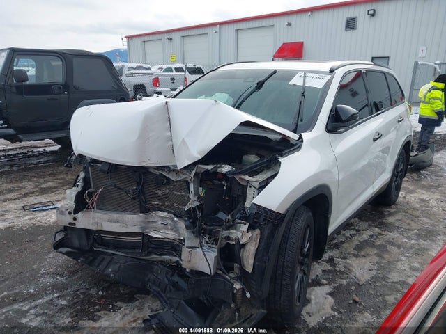 5TDJZRFH9KS974149 Toyota Highlander Se