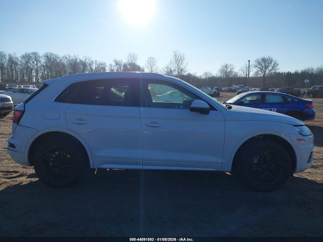 44091592 :رقم المزاد ، WA1ANAFY3K2127321 vin ، 2019 Audi Q5 45 Premium مزاد بيع