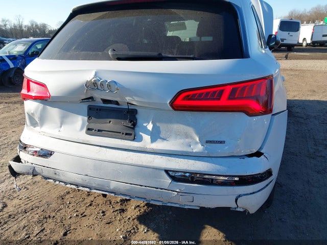 44091592 :رقم المزاد ، WA1ANAFY3K2127321 vin ، 2019 Audi Q5 45 Premium مزاد بيع