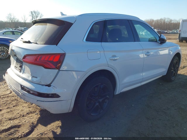 2019 AUDI Q5 WA1ANAFY3K2127321 Photo 3