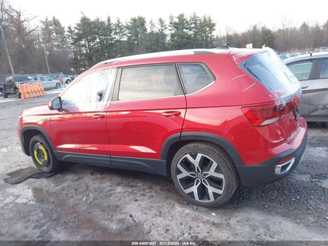 Продажа на аукционе авто 2022 Volkswagen Taos 1.5t Sel, vin: 3VV2X7B2XNM088833, номер лота: 44091607
