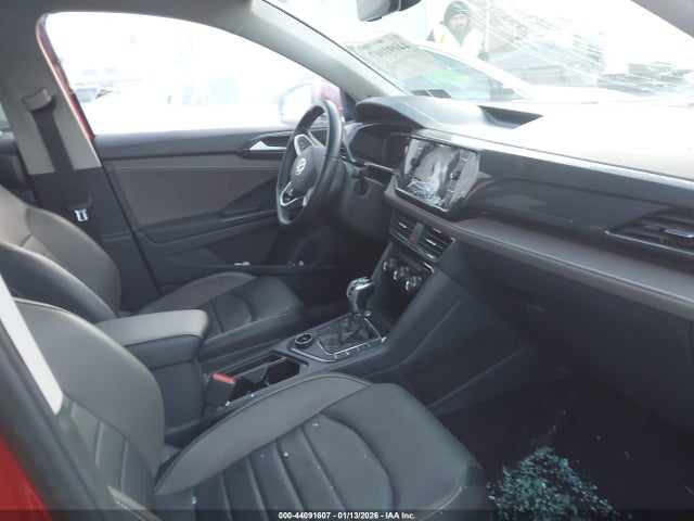 Продажа на аукционе авто 2022 Volkswagen Taos 1.5t Sel, vin: 3VV2X7B2XNM088833, номер лота: 44091607