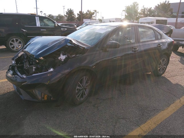 KIA Forte Lxs 2023 3KPF24AD3PE529618 Image 2