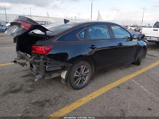 KIA Forte Lxs 2023 3KPF24AD3PE529618 Image 4