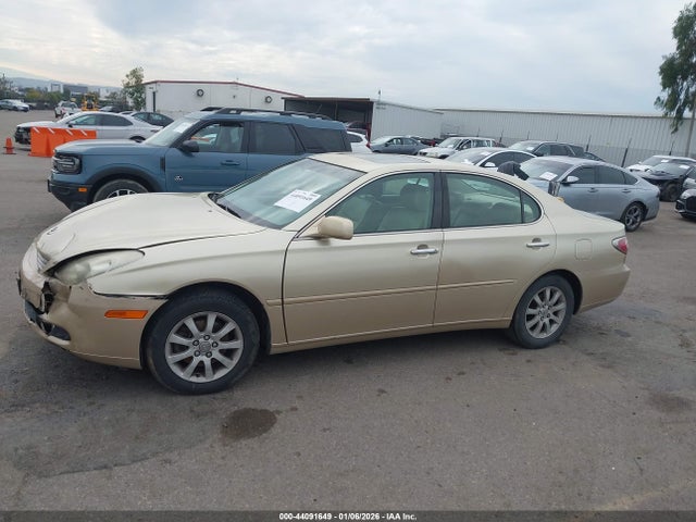 44091649 :رقم المزاد ، JTHBF30G920011585 vin ، 2002 Lexus Es 300 مزاد بيع