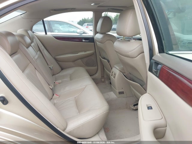 44091649 :رقم المزاد ، JTHBF30G920011585 vin ، 2002 Lexus Es 300 مزاد بيع