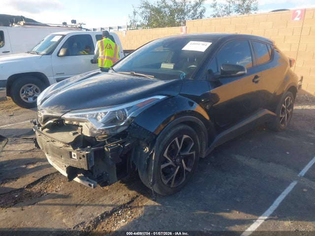 JTNKHMBX4K1036690 Toyota C-HR XLE