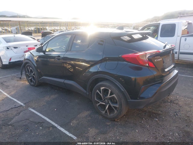JTNKHMBX4K1036690 Toyota C-HR XLE