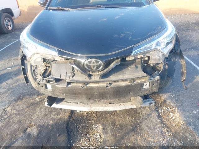 JTNKHMBX4K1036690 Toyota C-HR XLE